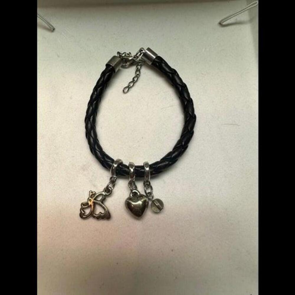 Elevate Your Style with This Stunning Charm Bracelet!